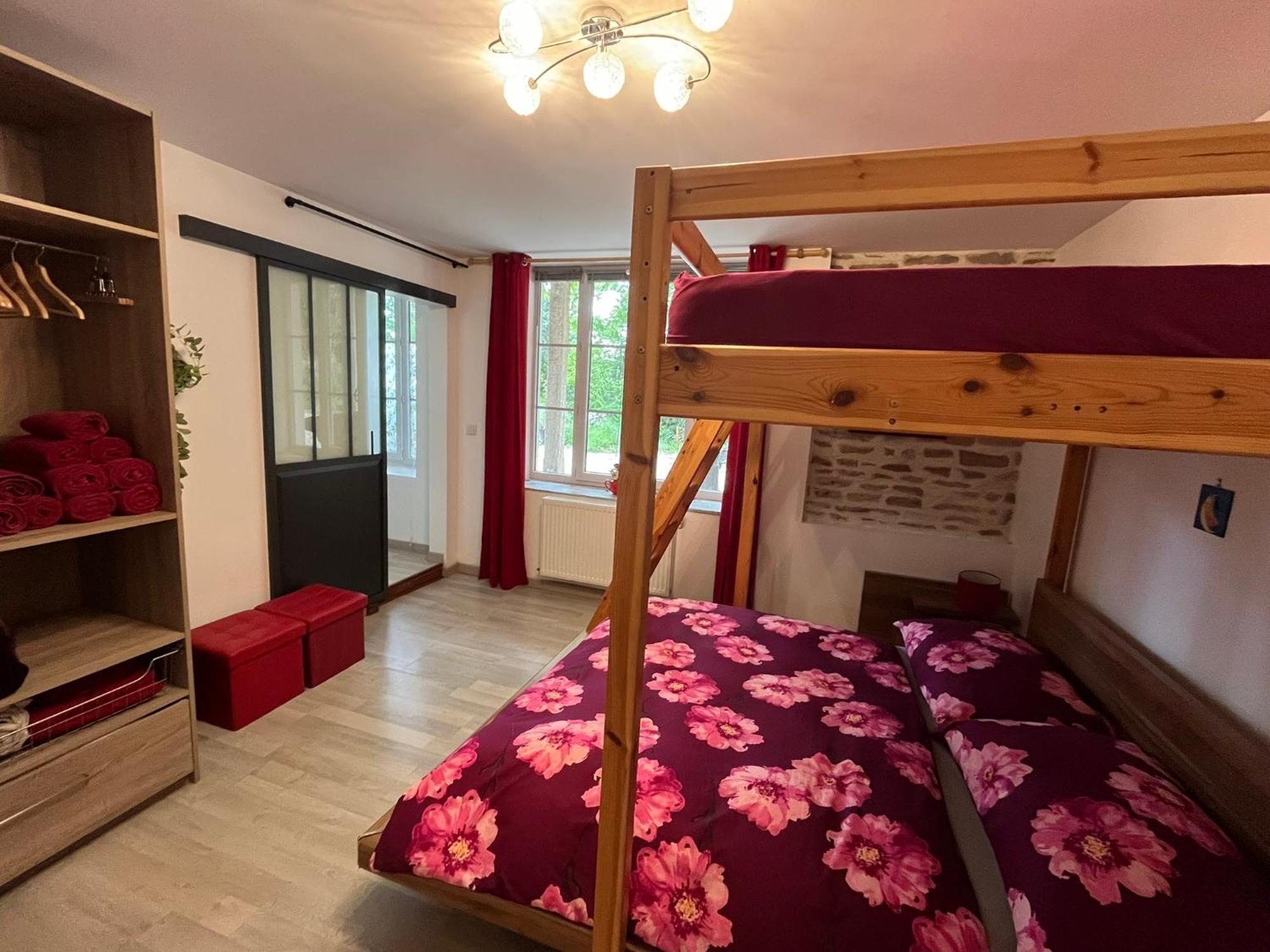 Couleurs De La Vie - Chambres D'Hotes Et Gite Cormatin Zimmer foto